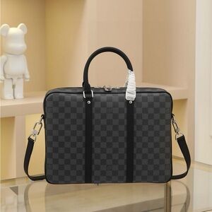 🍆Louis Vuitton Porte Documents Voyage PM Shoulder Crossbody Bag